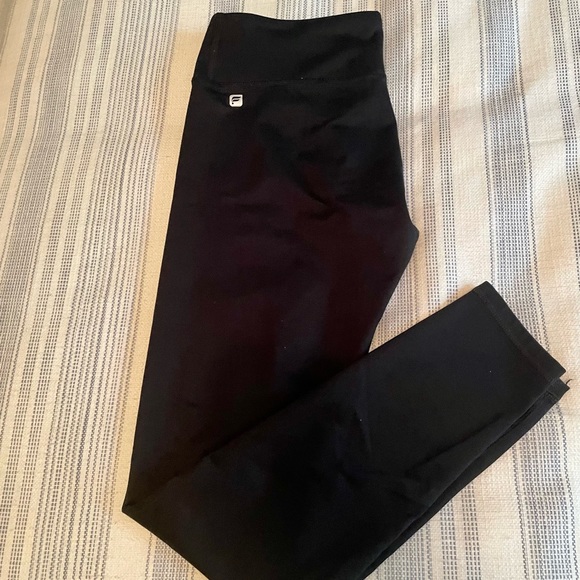 High-Waisted Powerhold leggings - Picture 1 of 6